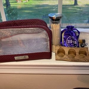 Young Living / Essential Oil Accessories Bundle